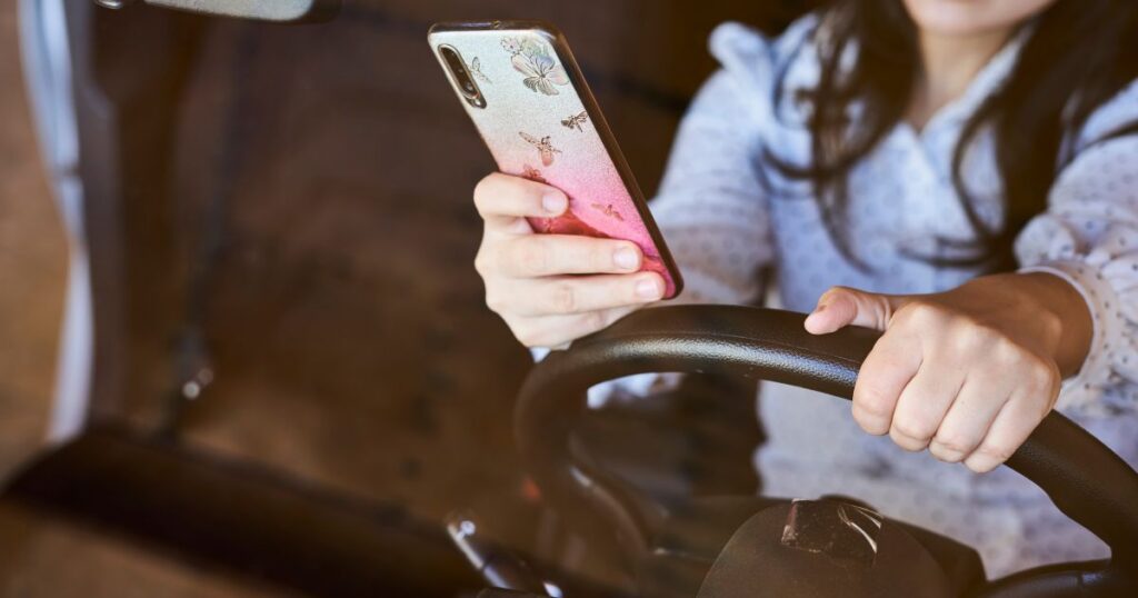Charleston distracted driving accident lawyer